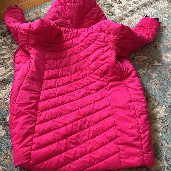 Girls spider cost car length long puffer type style polyester fill - Picture 7 of 7